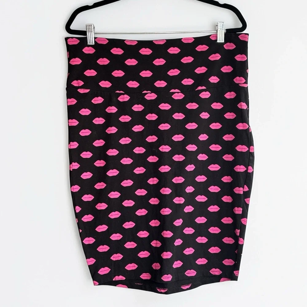 Black & Hot Pink Lip Print Pencil Skirt Stretch Knee Length Size 1X - Picture 2 of 6